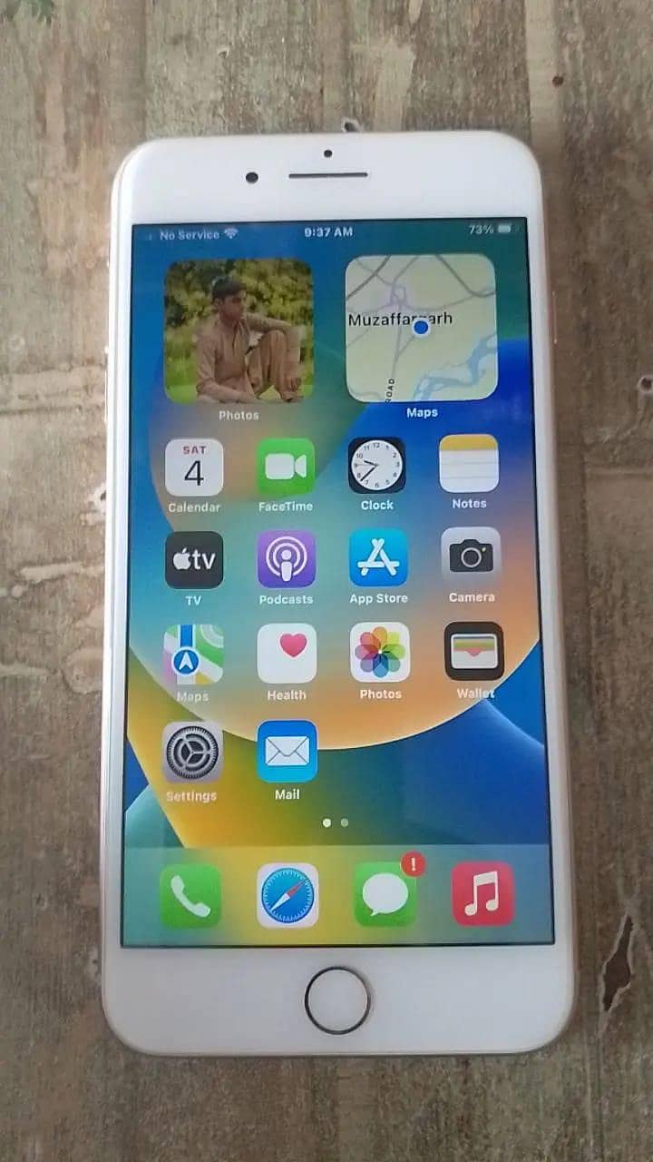 Apple iPhone 8 Plus 1