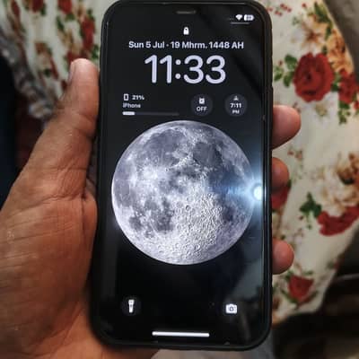 Apple iPhone 12