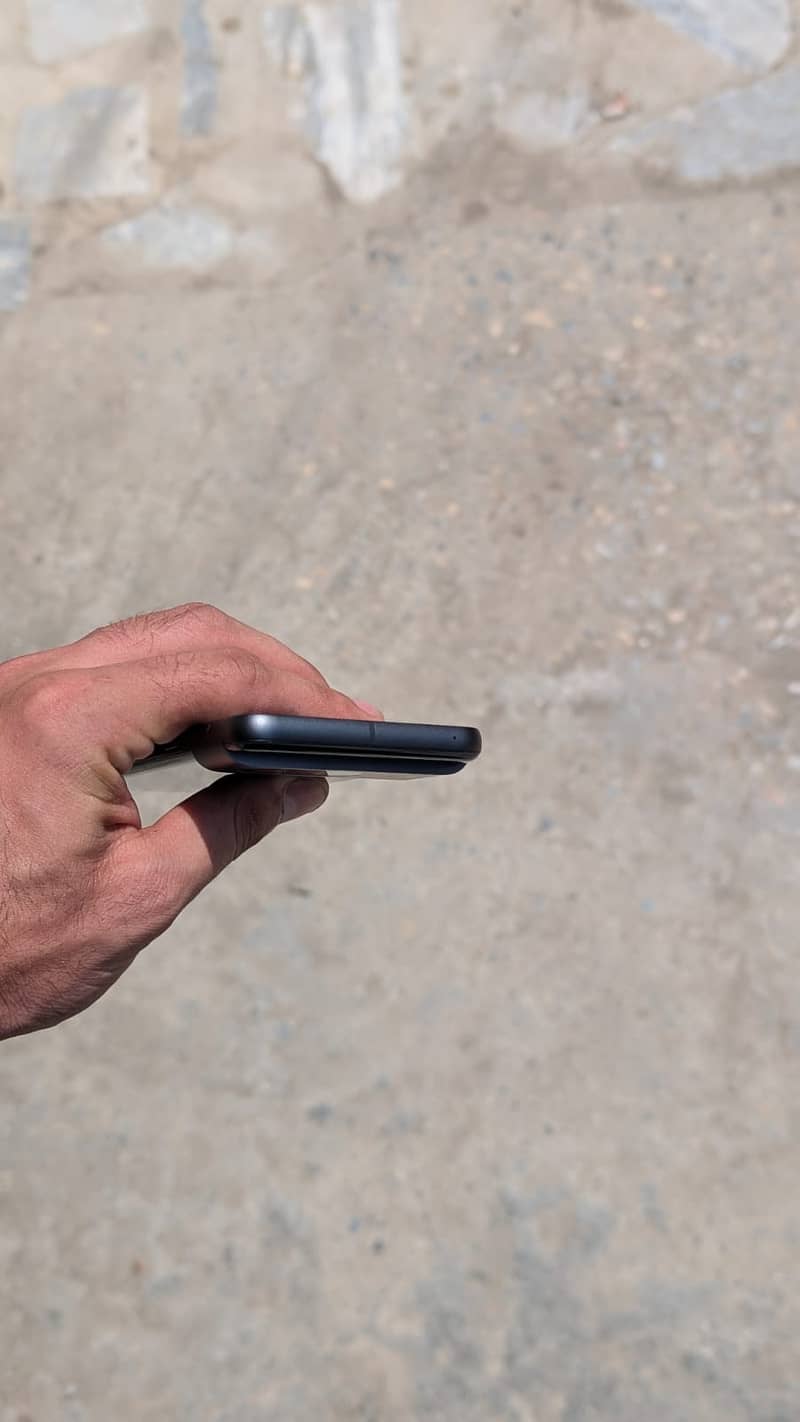 Google Pixel 8 2