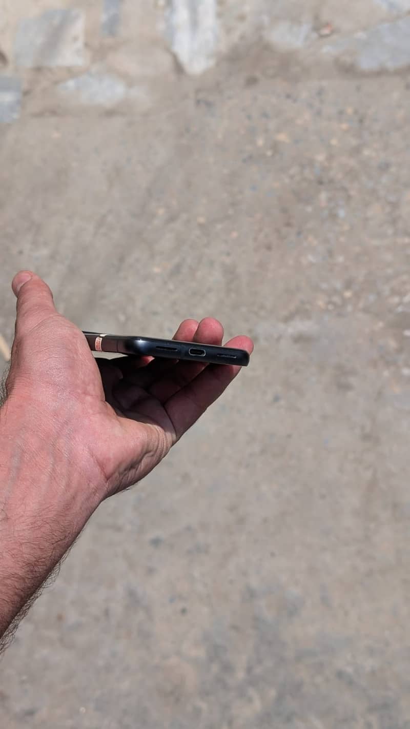 Google Pixel 8 3