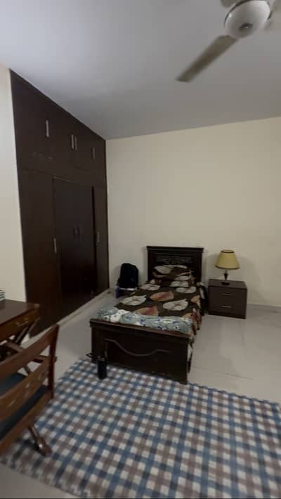 Solid Wooden Single Bed – Strong & Well Maintained