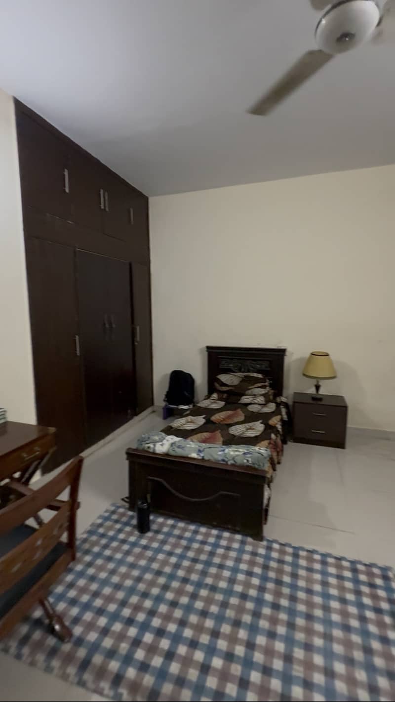 Solid Wooden Single Bed – Strong & Well Maintained 0