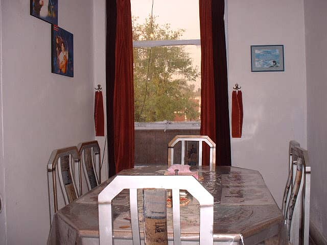 Dining table with chairs 0