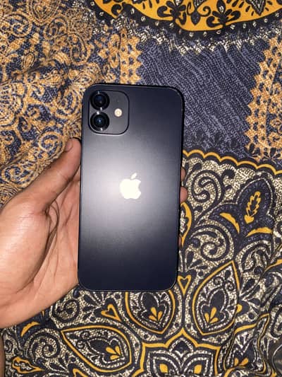 Apple iPhone 12 3 sal sa sims bhi chal rahi han sari sims