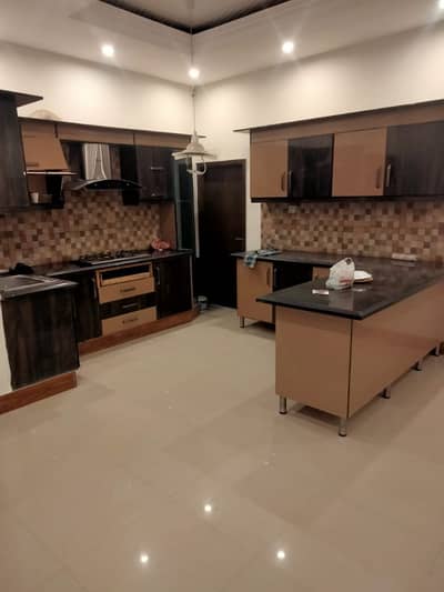 three bed dd ground floor portion for rent in johar