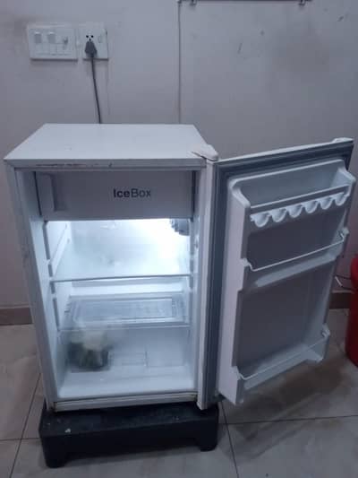 Fridge