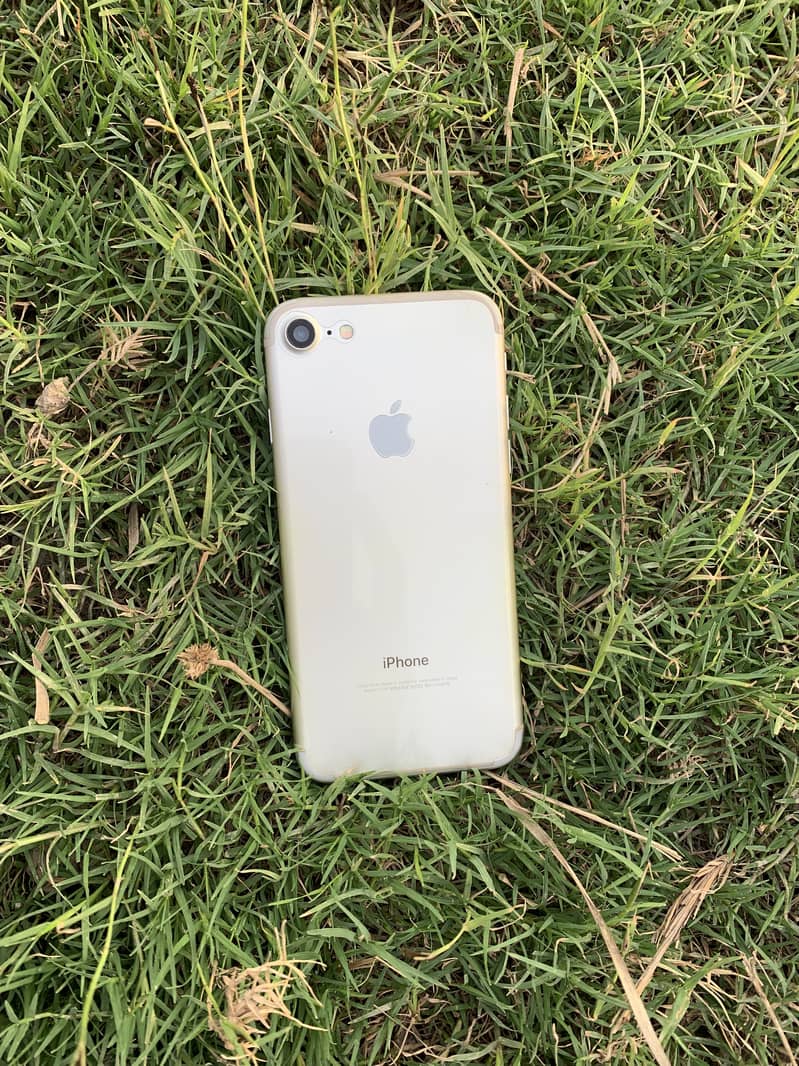 Apple iPhone 7 5
