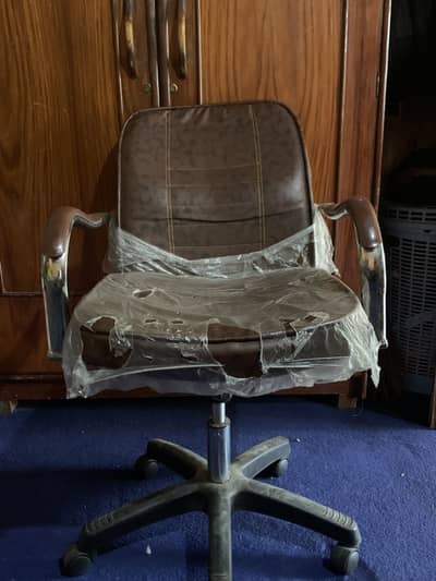 Moving office chair for sale just like brand new