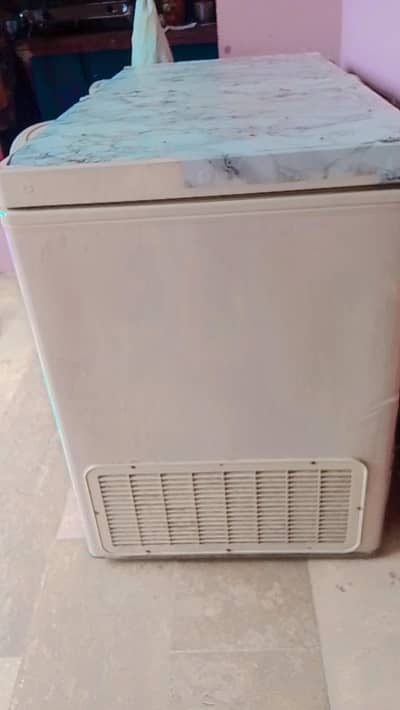 refrigerator and freezer