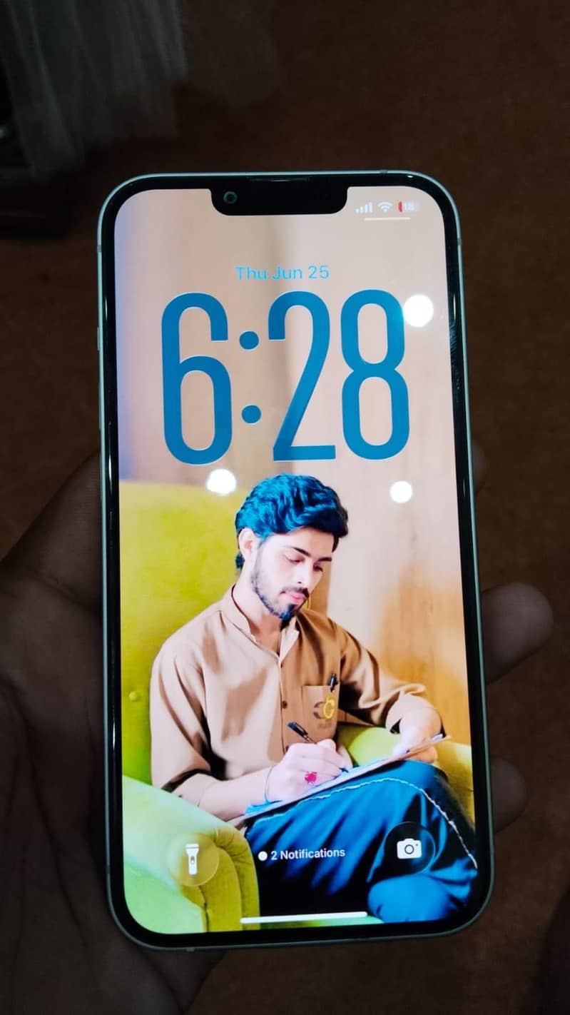 Apple iPhone 13 1