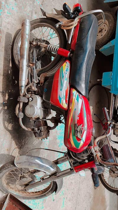 Road prince 2019 Model bike Read my add Whatsapp 03254751598