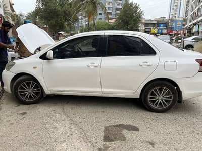 Toyota Belta 2006