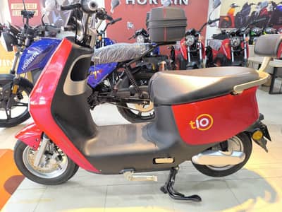 crown t10 neat and clean condition
