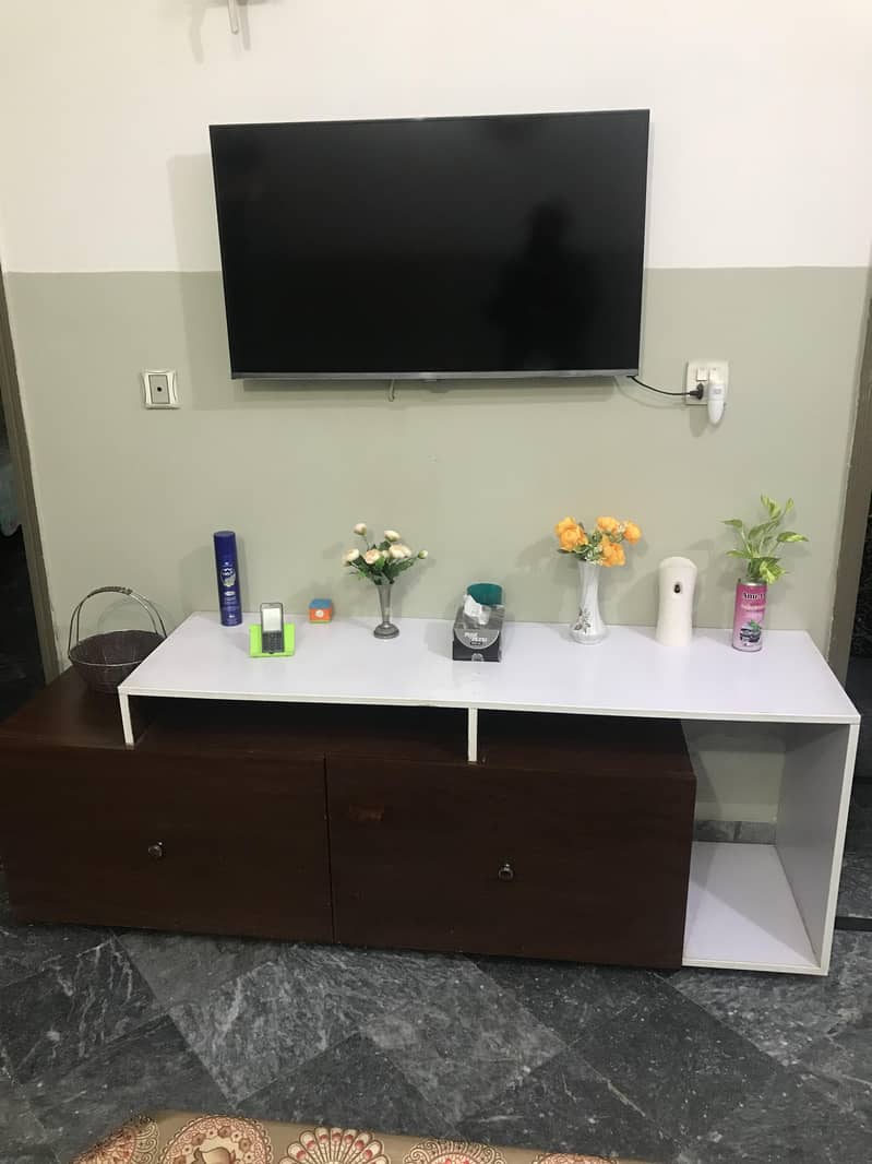 table console 0