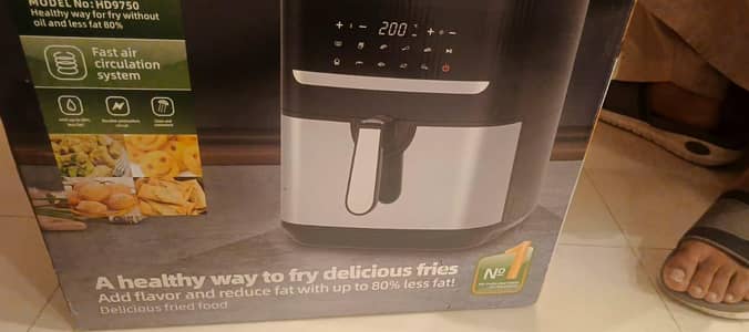 Air Fryer HD9750 9.2 Liter for sale condition 10/10