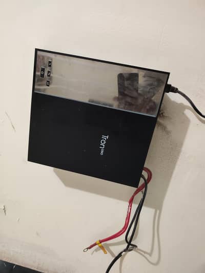 TRQN UPS FOR SALE – LIKE NEW 