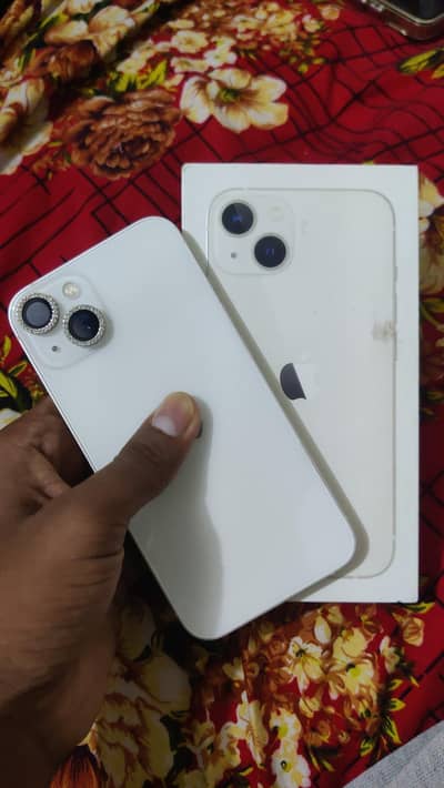 Apple iPhone 13 10/10 WITH BOX FACTORY UNLOCKED