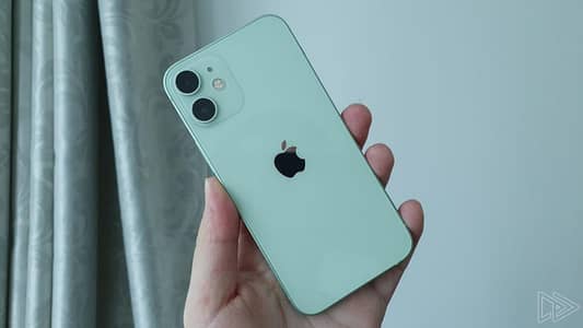 Apple iPhone 12