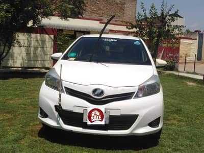 Toyota Vitz 2012 / Import 2015