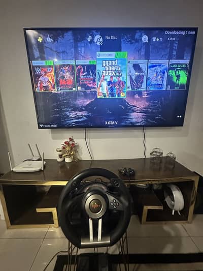 XBox 360 with Kinnect & Gear