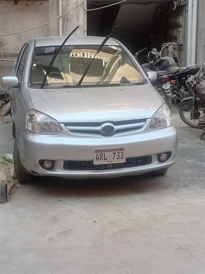 Toyota Platz 2005