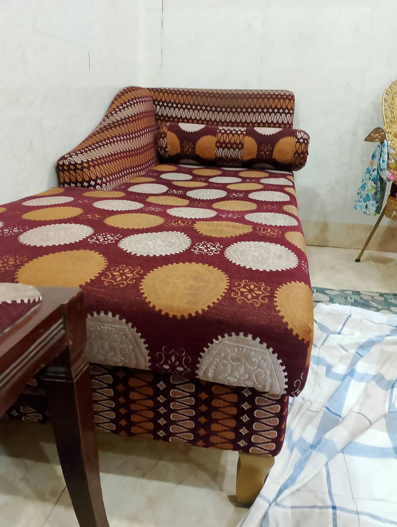 sity sofa 1