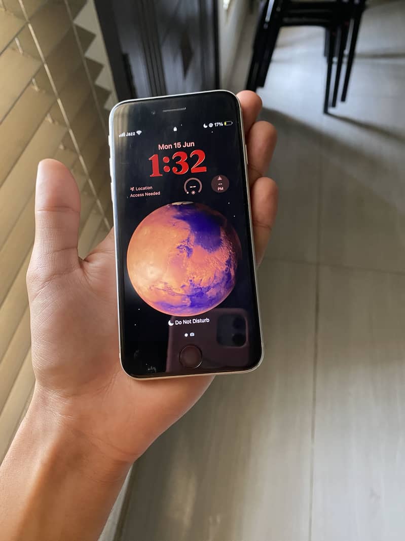 Apple iPhone SE 3