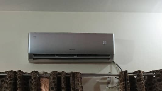 Ac for sale just used one year