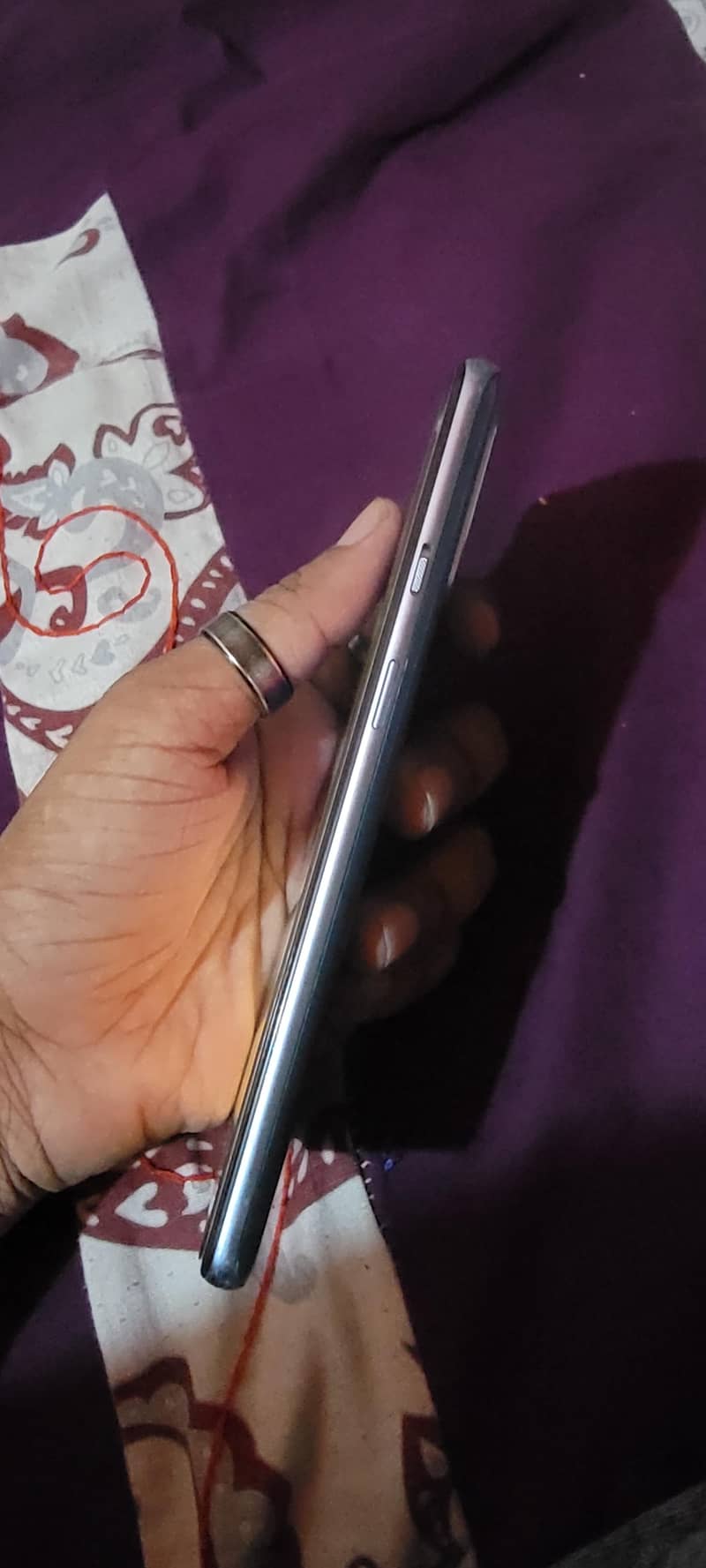 One Plus 9R 1