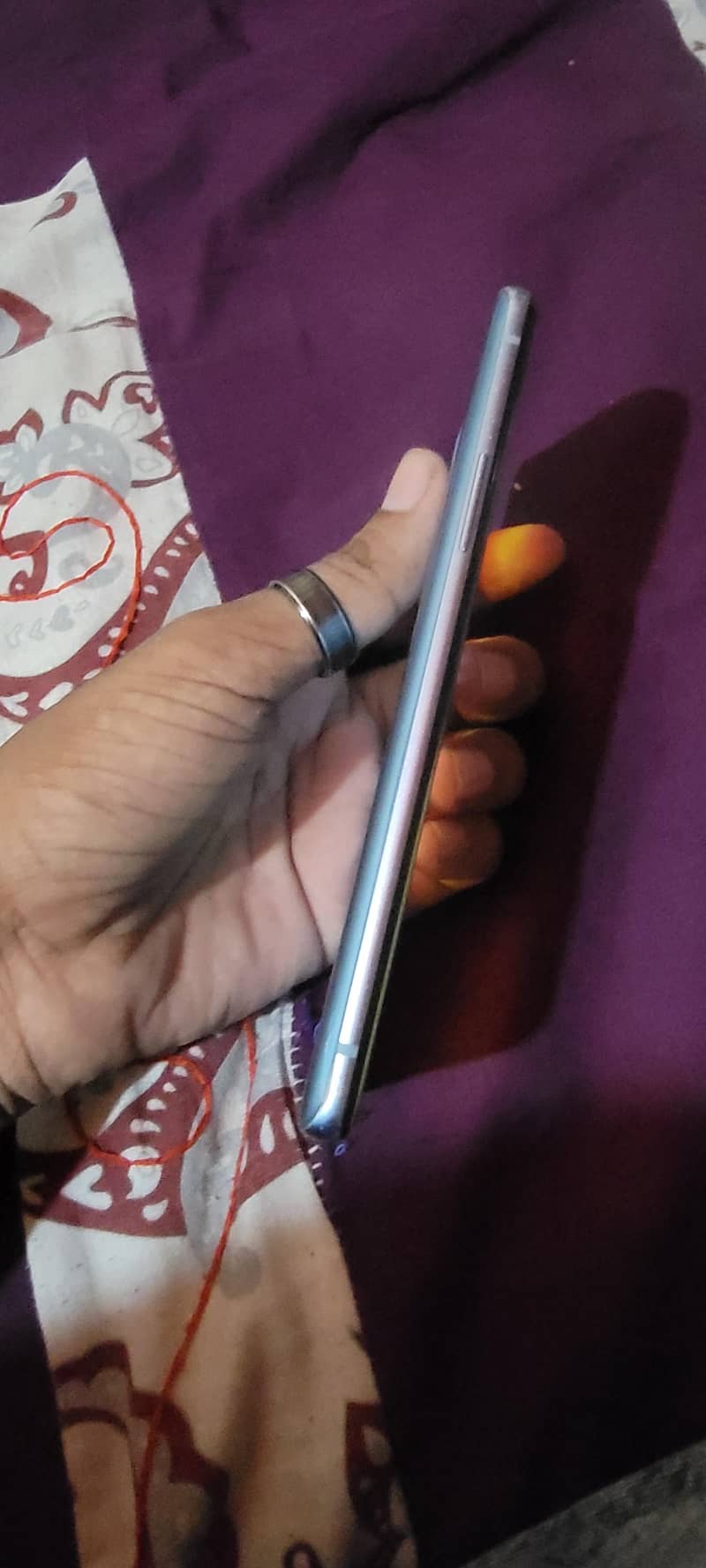 One Plus 9R 2