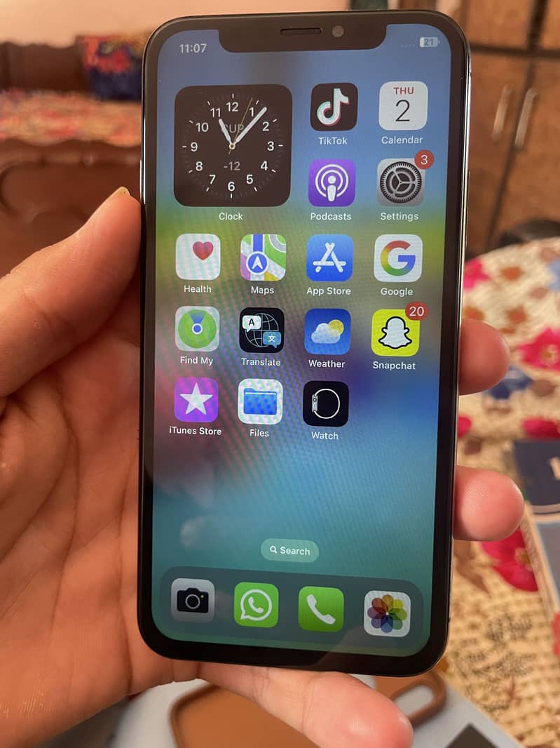 Apple iPhone X 3