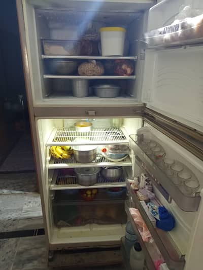 refrigerator to sell