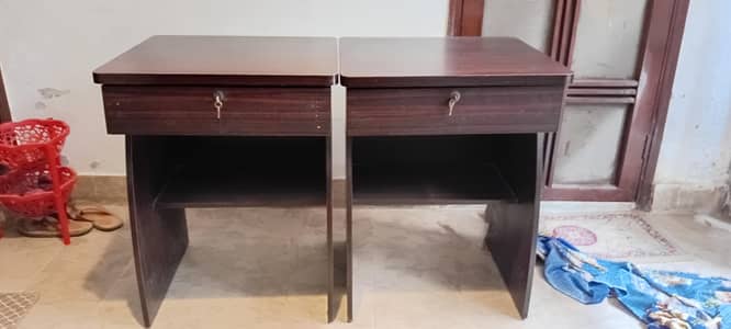 Kids Table (Writing Table)