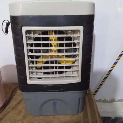 small room cooler in mint condition