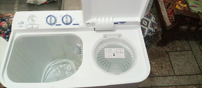 HAIER Washing Machine and Dryer ( Twin Tub)