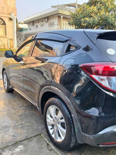 Honda Vezel 2016