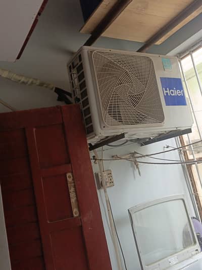 inverter ac in fresh and good condition