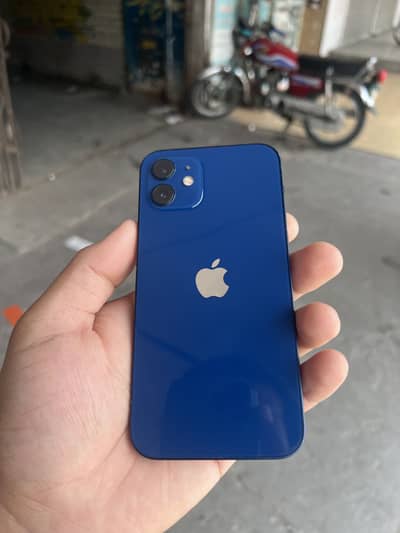 Apple iPhone 12