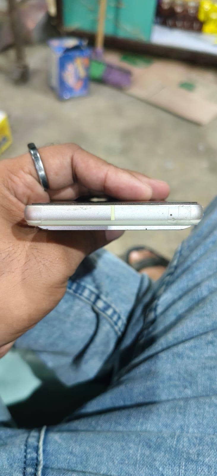 Google Pixel 7 4