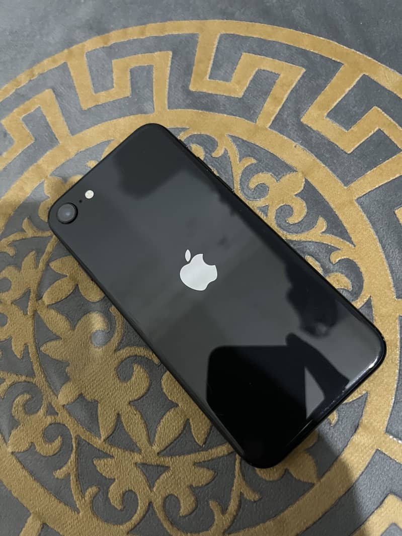 Apple iPhone SE 3