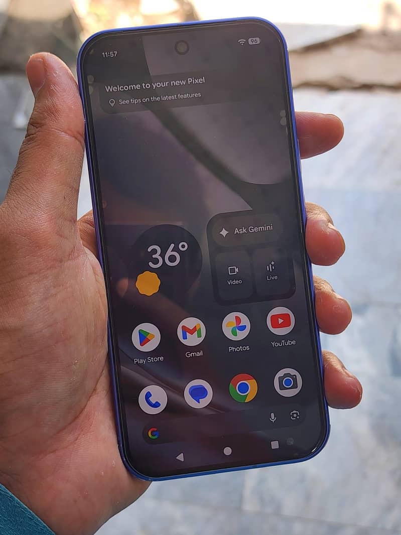 Google Pixel 10 6