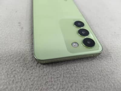 Vivo Y100