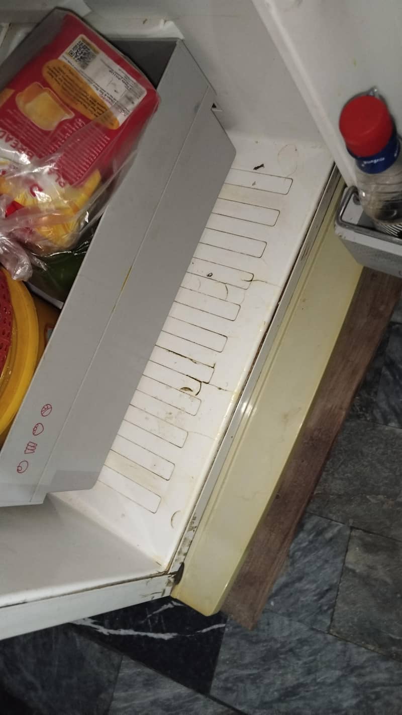 Refrigerator 3