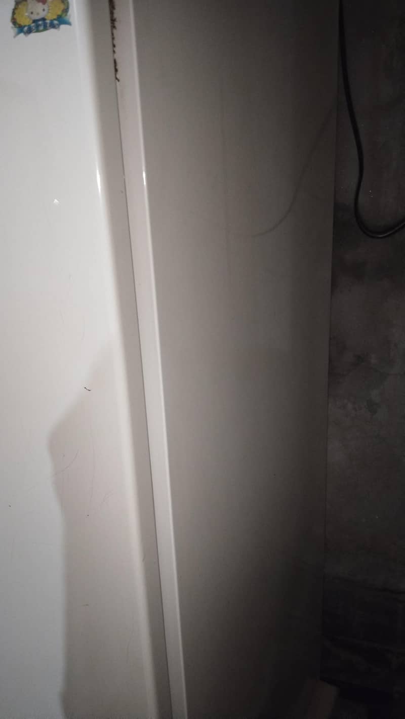 Refrigerator 7