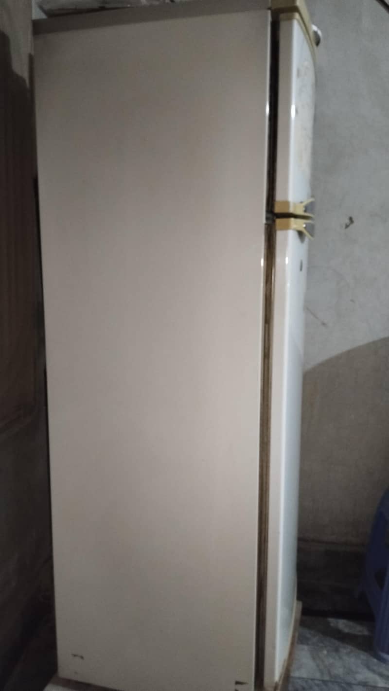 Refrigerator 9