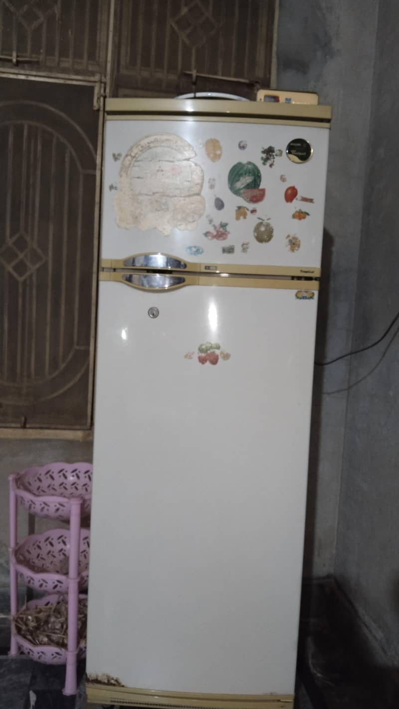 Refrigerator 11