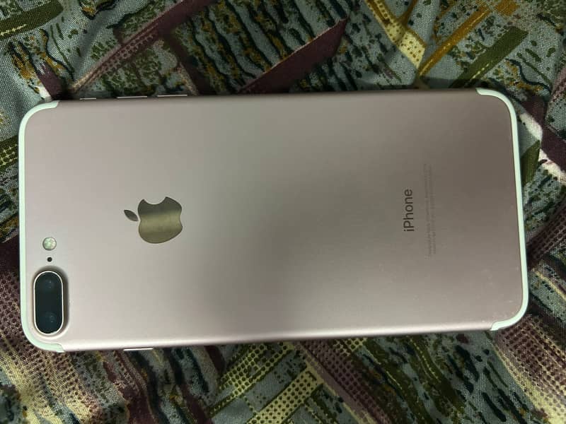 Apple iPhone 7 Plus 0