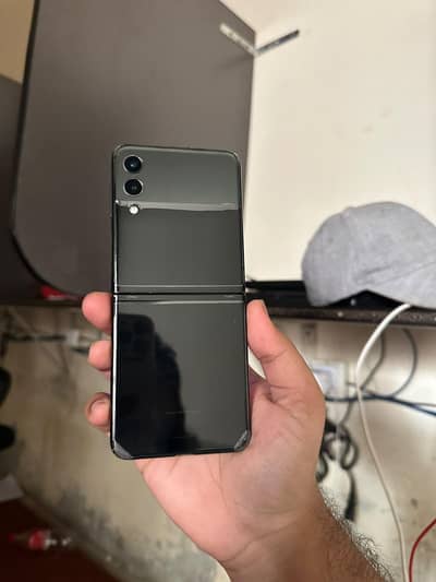 Samsung Mobile Z Flip 3
