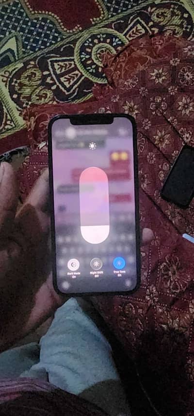 Apple iPhone 12