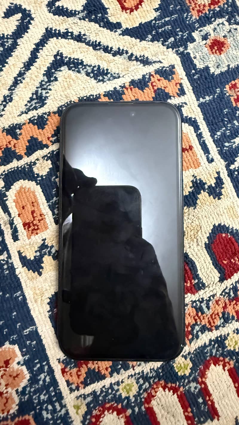 Apple iPhone 16 5
